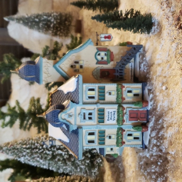 Department 56 Other - Department 56 - Alpine Village - Danube Music Publisher
